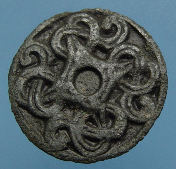 disc brooch