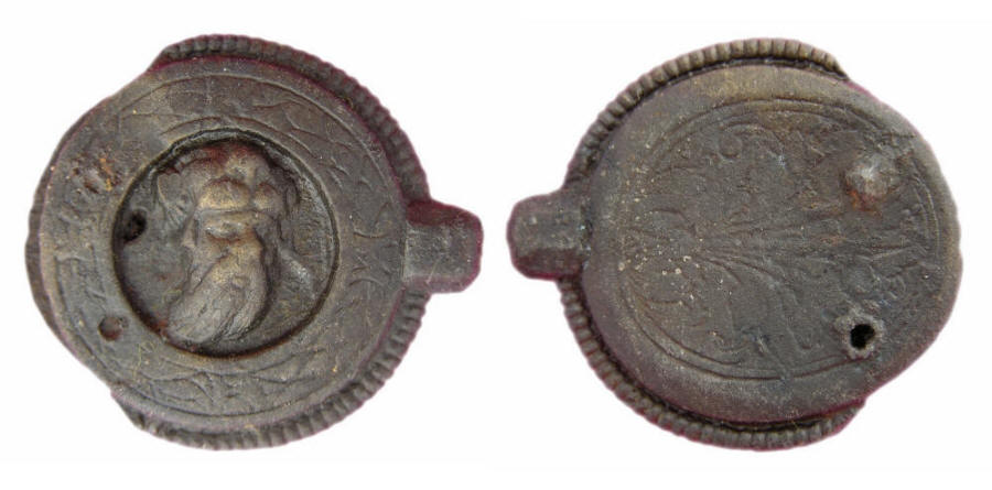 medallion strap end