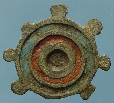 disk brooch