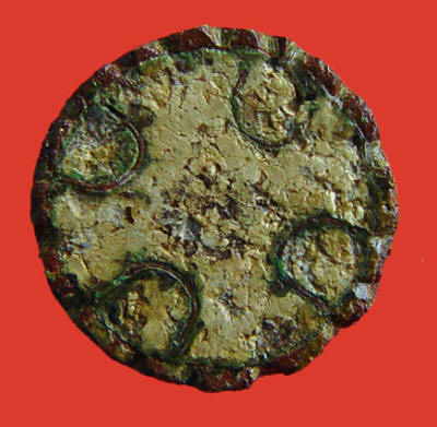 plate brooch